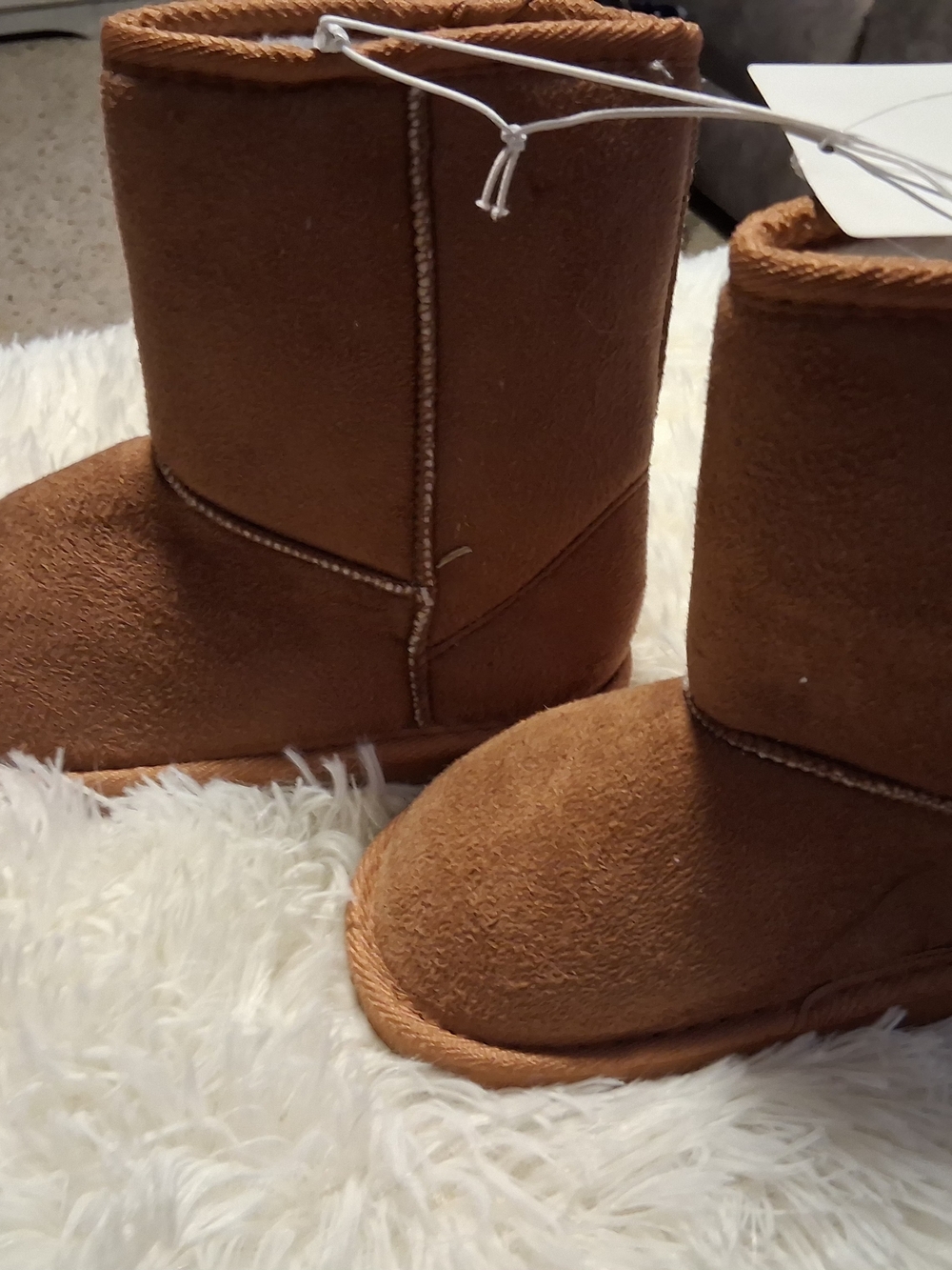 Kids Classic Tan Winter Boots Size 12